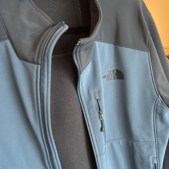 The North Face Jacket - Picture 2 of 10